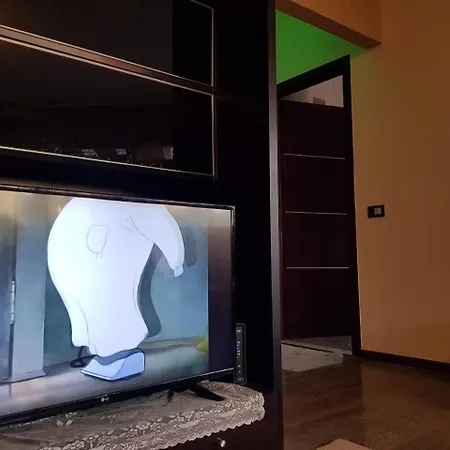 Two Bedrooms Two Bathrooms And Two Balconys