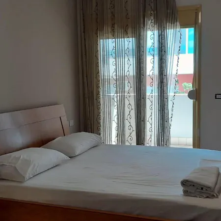 Two Bedrooms Two Bathrooms And Two Balconys Appartement Vlorë